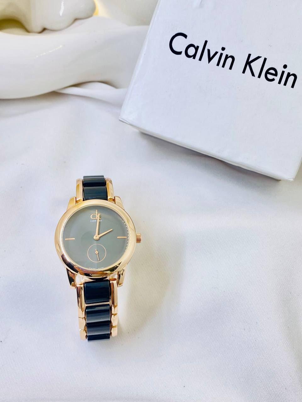  Calvin Klein - image 2