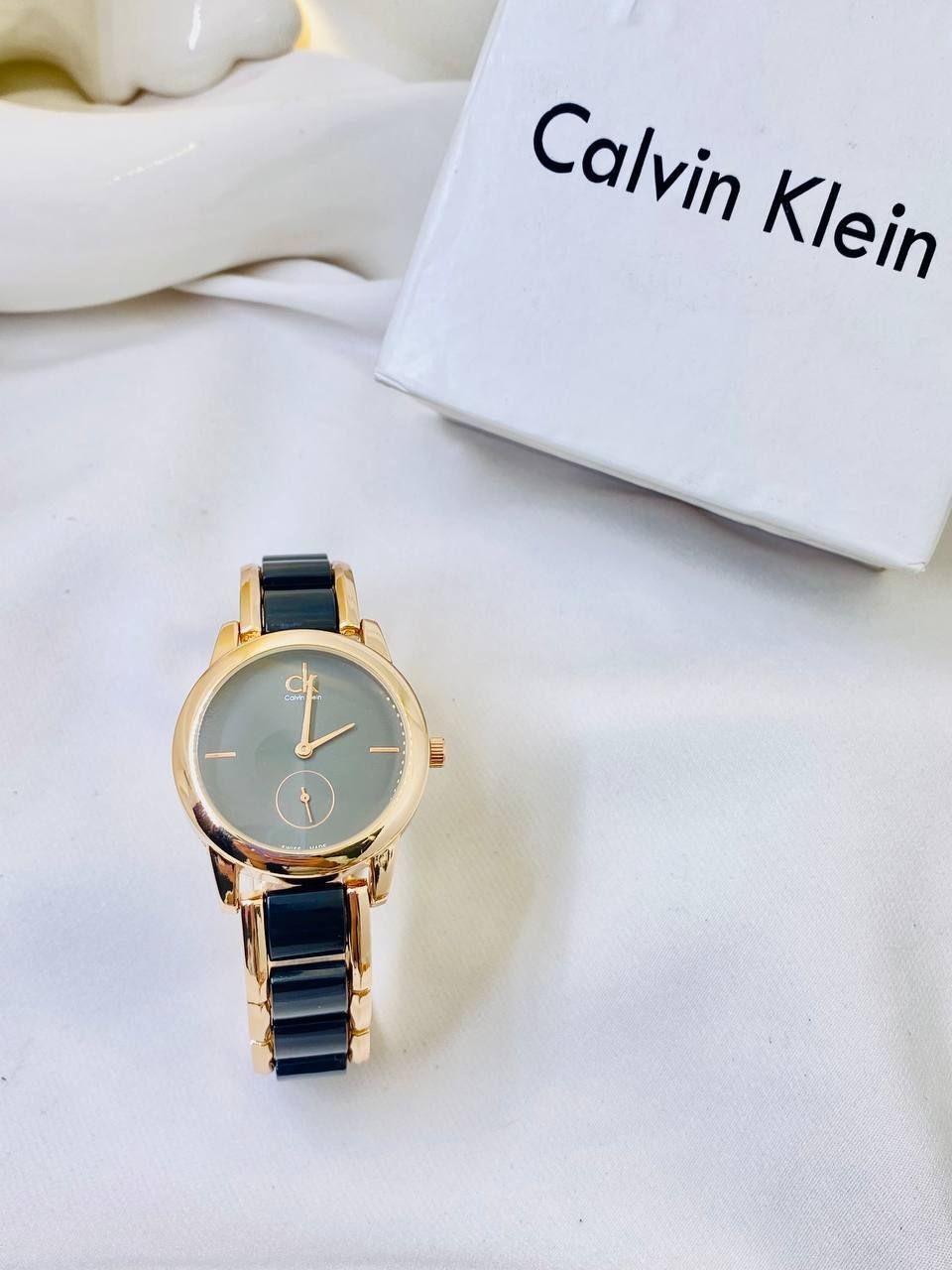  Calvin Klein